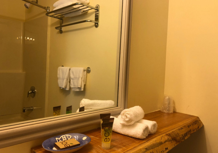 081-bathroom_gallery__6070e9022de5f