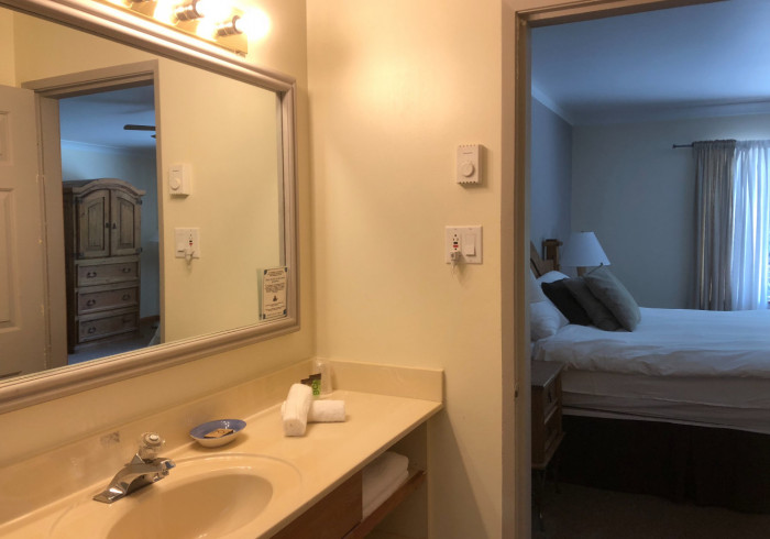 088-bathroom_gallery__6070e5bf9b930