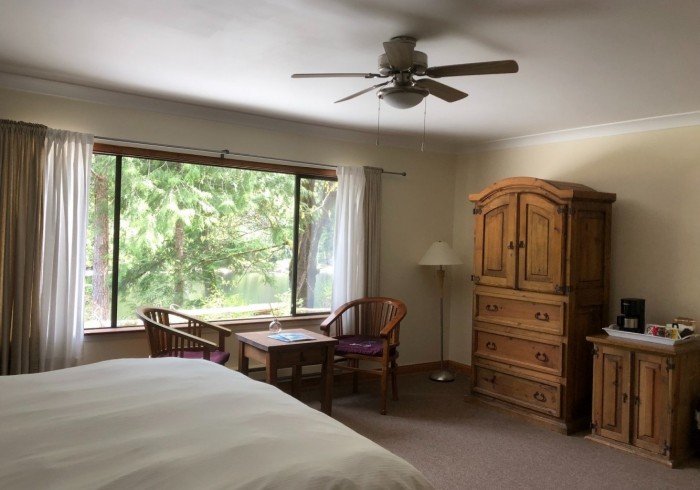 088fullroom_gallery__5ae645a91e1a5