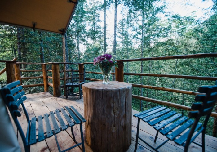 08balcony-tent_gallery__5ad93785ef2ab