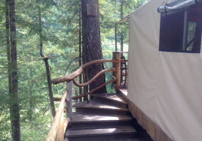 08tent1._gallery__5ad9387f12506